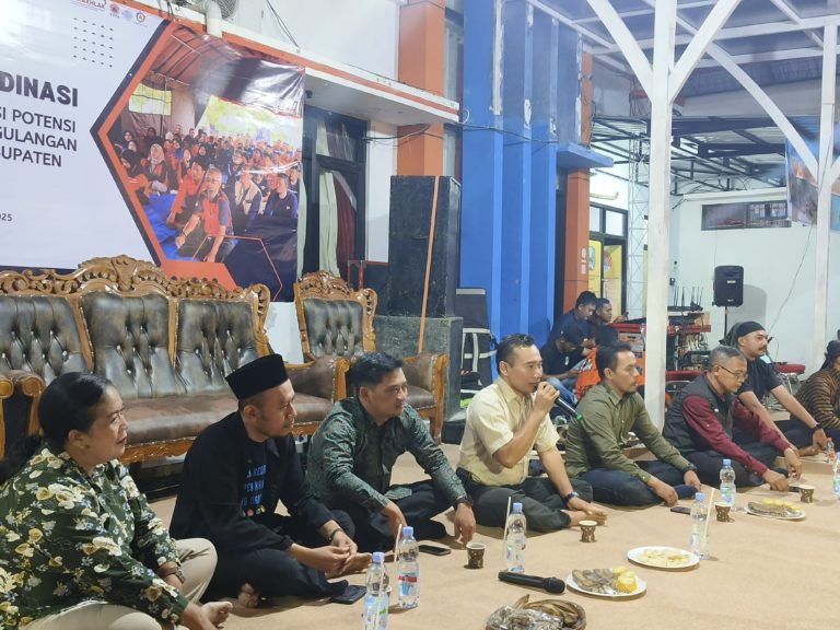 Peringati HKB 2025, BPBD Magetan Gelar Rapat Koordinasi Jaringan Komunikasi Relawan Se-Kabupaten