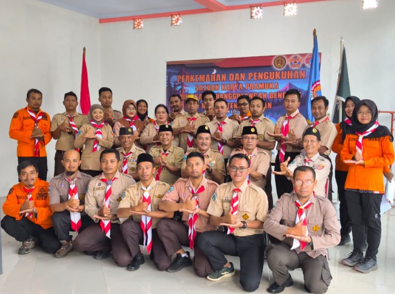 BPBD Kabupaten Magetan Kukuhkan Saka Pramuka Rintisan Penanggulangan Bencana Masa Bakti 2025–2028